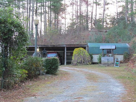 2nd image of 154 Cypress Ln