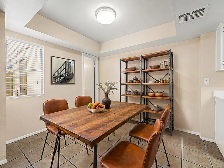 5847 N 48th Dr — Photo 11