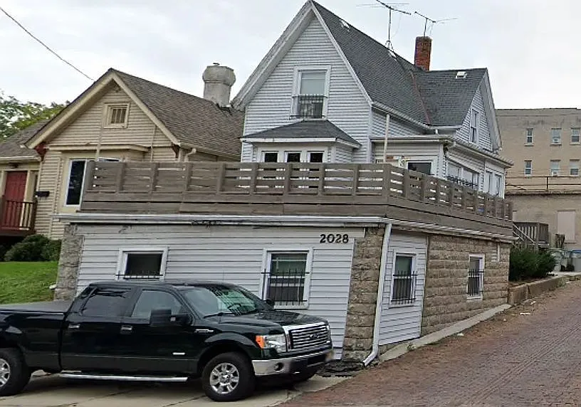 2028 W Michigan St