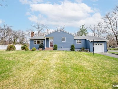 95 Page Dr, Oakland, NJ, 07436