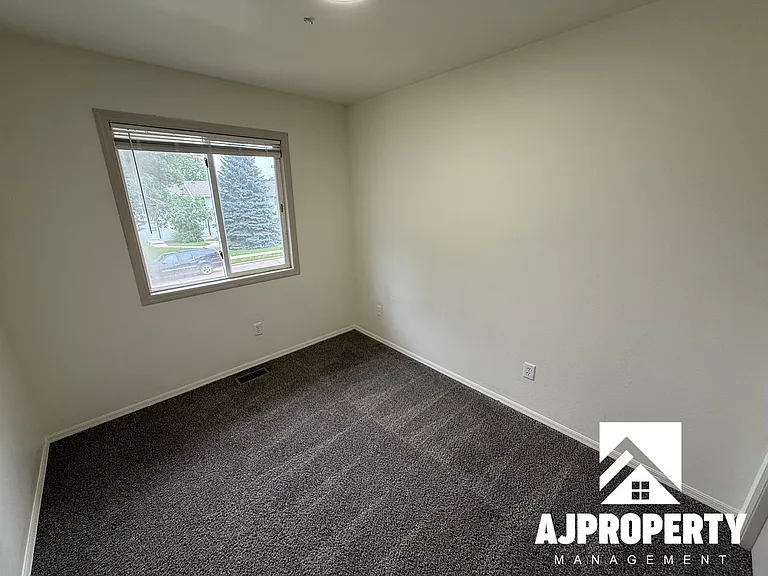 2809 E Bragstad Dr — Photo 18
