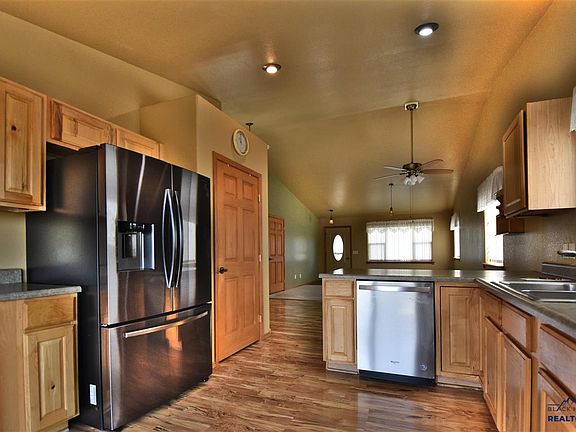 3rd image of 354 Red Rock Cir