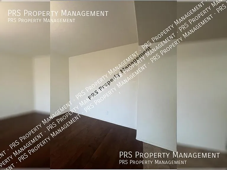 576 E Julian Dr — Photo 11
