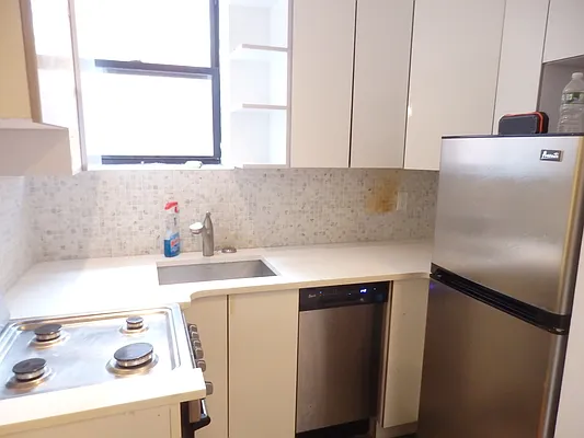 Rented by John O'Kelly Real Estate | media 26