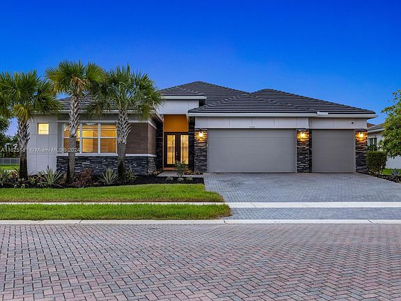 2nd image of 6365 Esprit Way