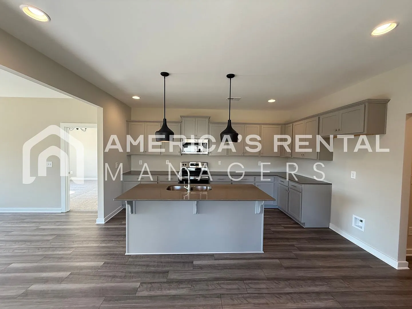 Home for rent in Riverside Available to View with 48 Hour Notice — Photo 4