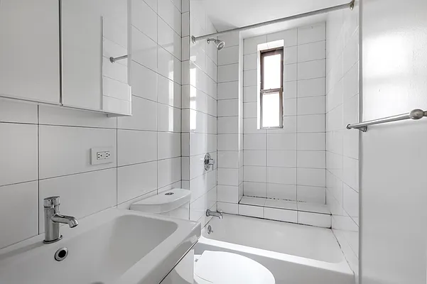 Rented by Douglas Elliman | media 7