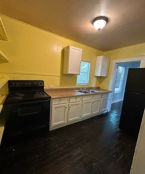 307 E Lambert St #1 — Photo 6