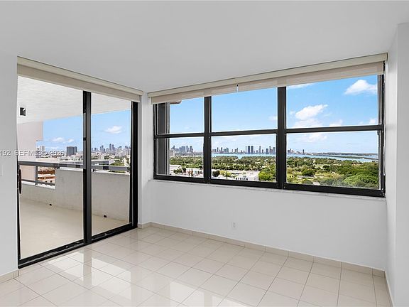 3rd image of 2555 Collins Ave APT 2406