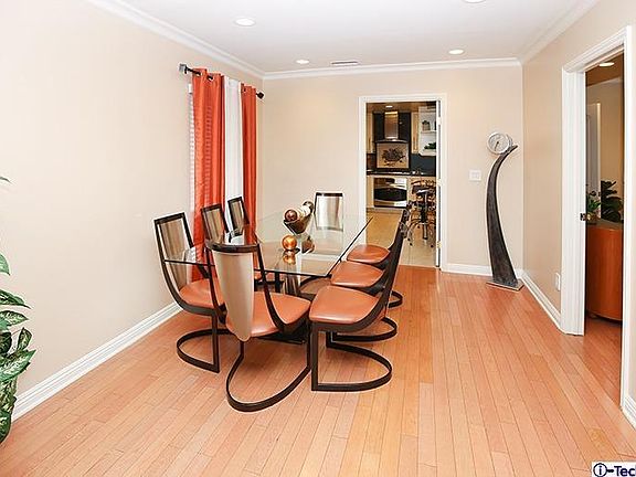 4th image of 3031 Sagamore Way