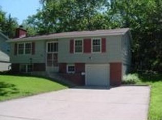 926 Lawrence Ave, Lawrence, KS 66049