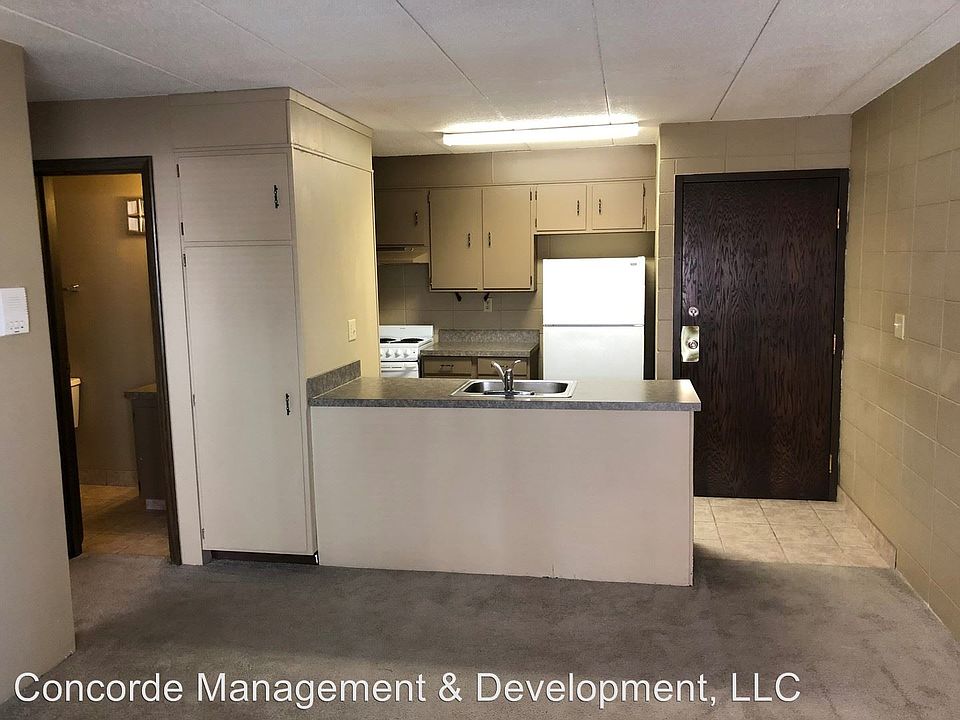 1st image of 1660 G St APT 108