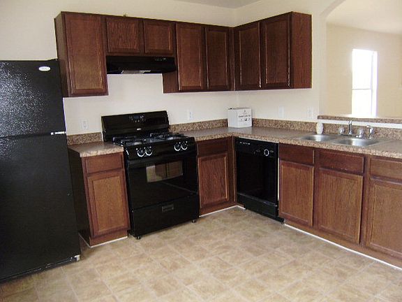 2nd image of 196 Onyx Lake Dr
