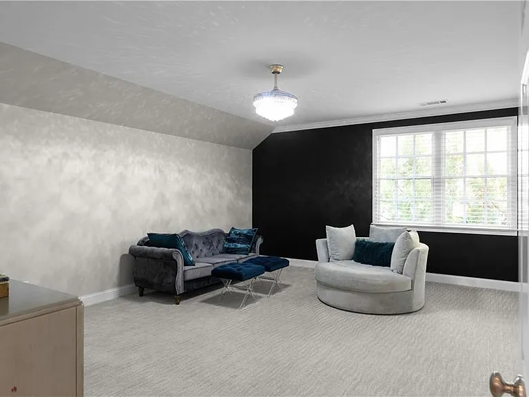 980 Fenimore Cir — Photo 41