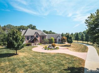 15964 Lageman Ln, Brighton, IL 62012