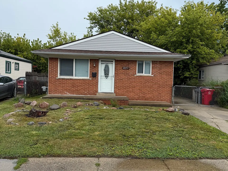 20197 Woodward St