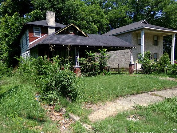 2nd image of 1617 Latham St