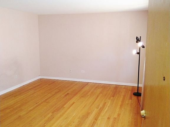 2nd image of 4923 N Lester Ave APT 2C