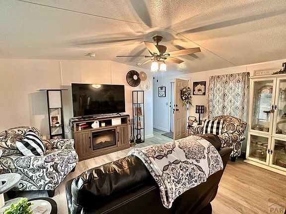 5th image of 2221 S Prairie Ave Lot 25