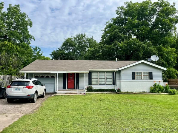 1608 E 18th St, Ada, OK 74820