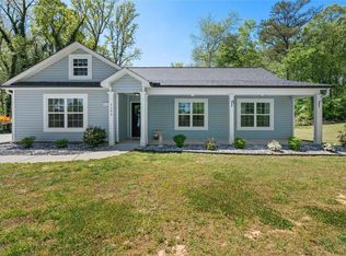 1195 Plowshare Rd, Carrollton, GA 30117