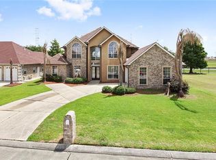 1721 Wedgwood Dr, Harvey, LA 70058