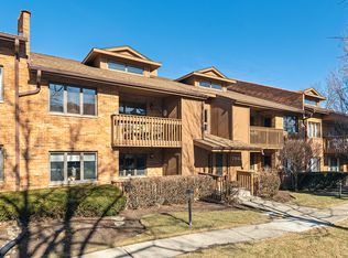 7962 Garfield Ave APT 109, Burr Ridge, IL 60527