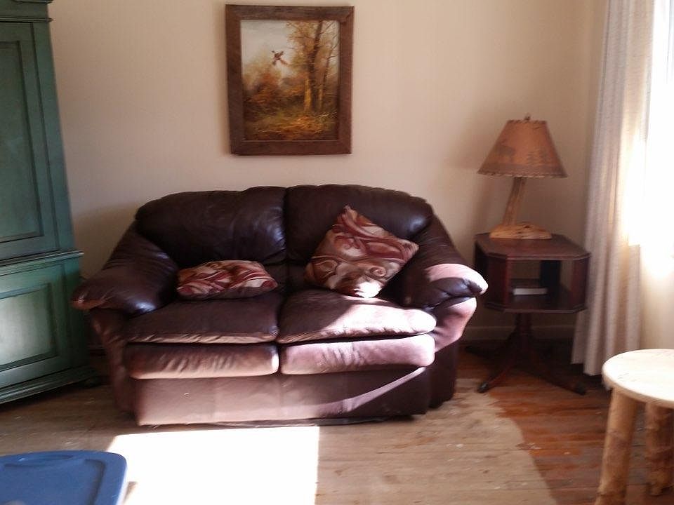 1st image of 409 Plum St