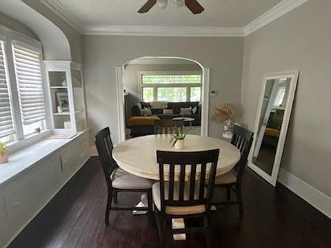 2nd image of 3335 W 130th St #Up