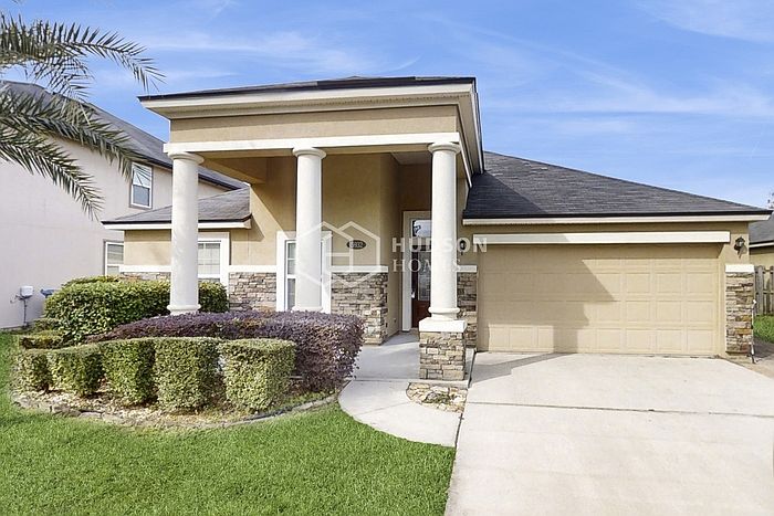 1st image of 15932 Bainebridge Dr