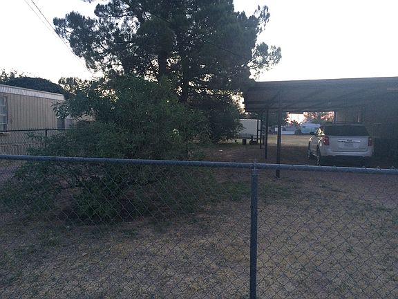 3rd image of 820 Agua Clara St