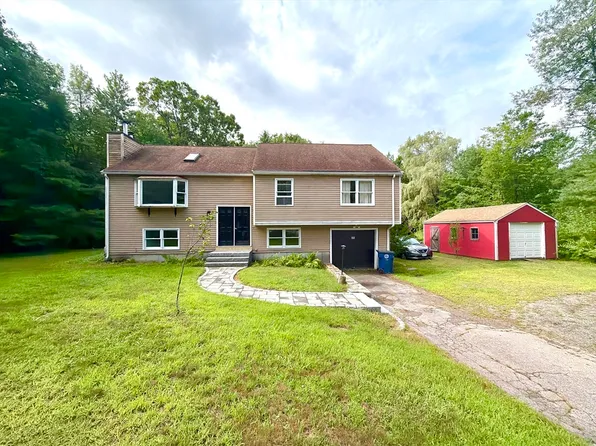 25 Summer Hill Rd, Medway, MA 02053