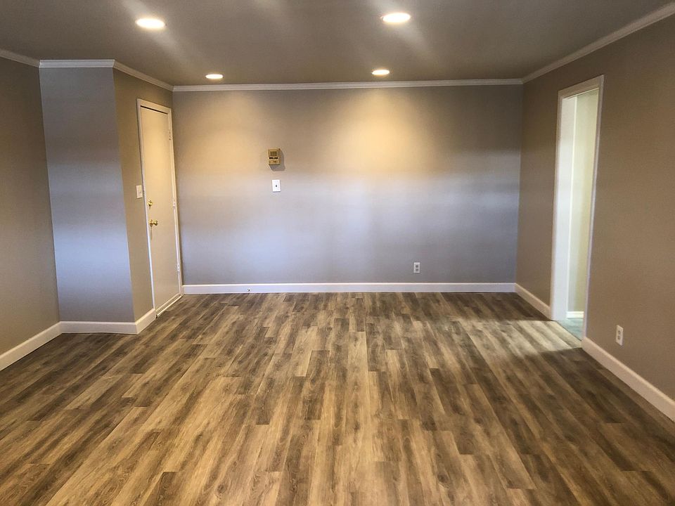 2nd image of 216 W 19th St APT A