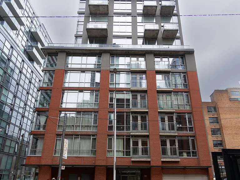 36 Charlotte St #401 — Photo 1