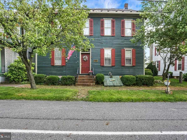 114 E Market St, Gratz, PA 17030