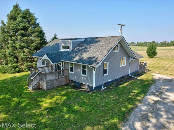 4470 N Lake Rd, Columbiaville, MI 48421