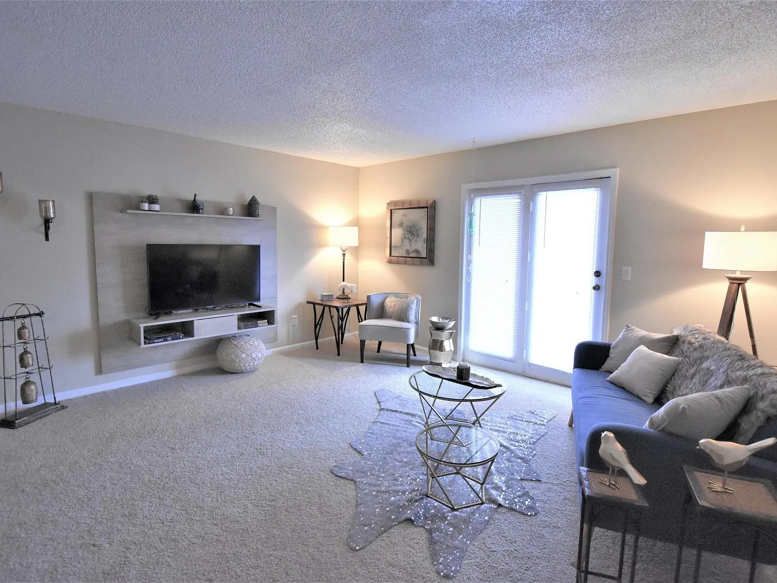 The Bicycle Club Apartments — Photo 4