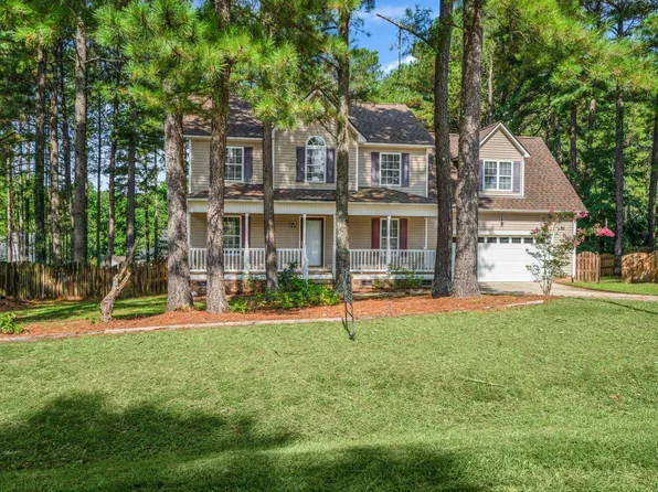 236 Cabin Grove Ct, Angier, NC 27501