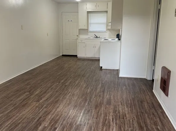 1501 Silver Falls Road, 1501 Silver Falls Rd #3, Longview, TX 75604