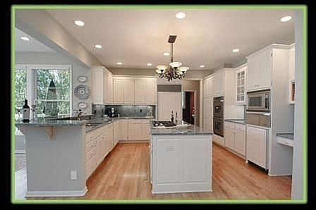 3rd image of 655 Novak Ave N