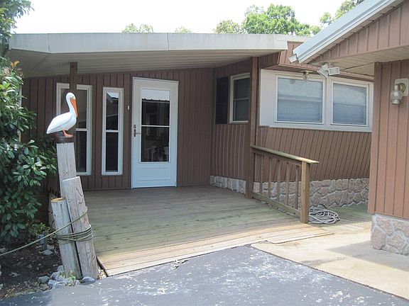 4th image of 38 Parkview Manor Dr