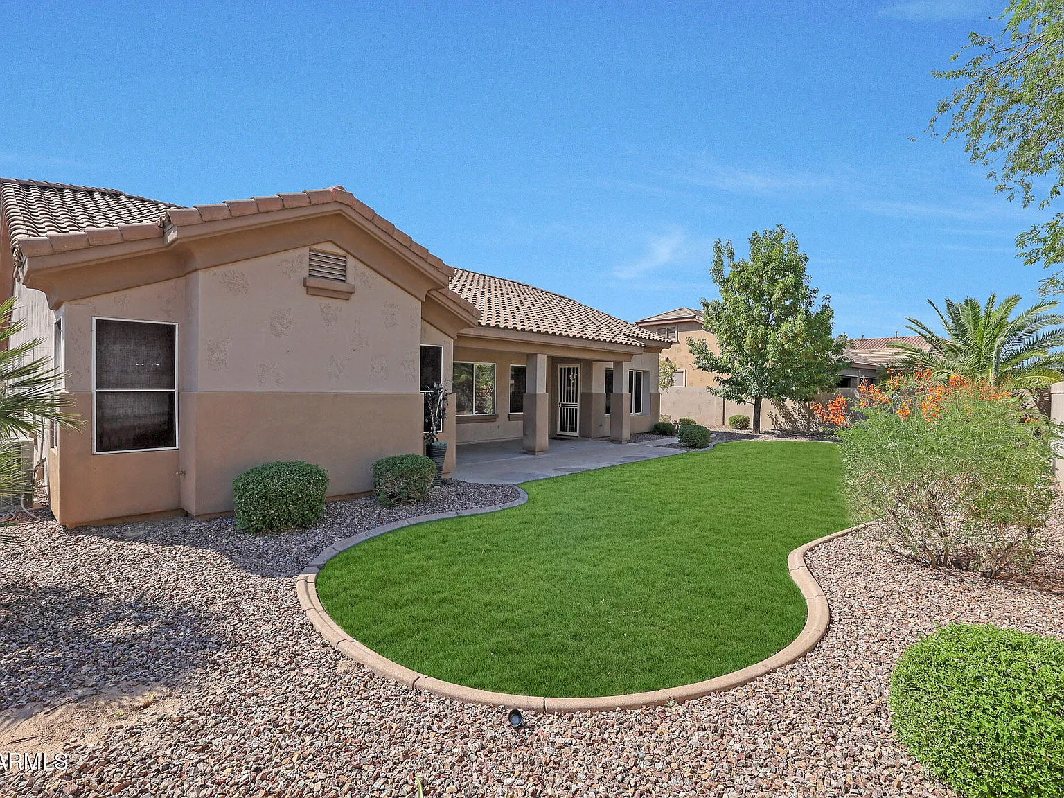4 bed, 2.5 bath, 2946 sqft, $2,995 — Photo 3