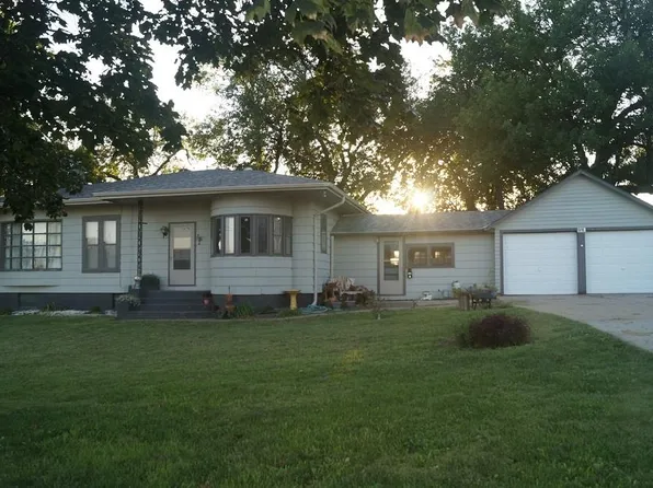 1118 South St, Auburn, NE 68305