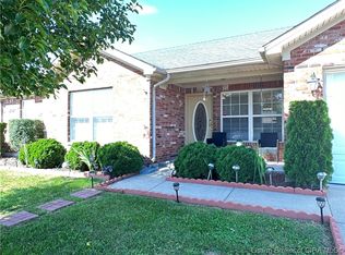 5933 Pine View Ct, Jeffersonville, IN 47130