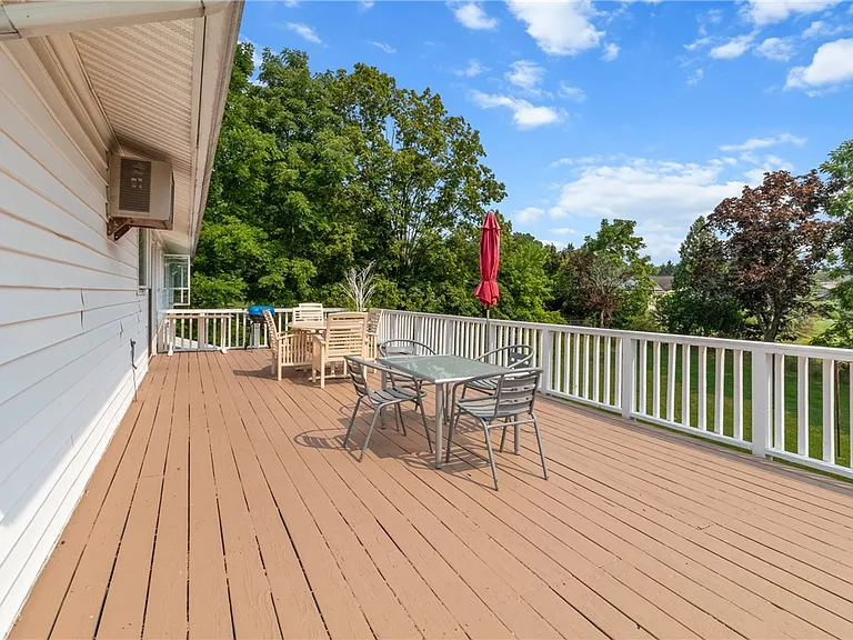 137 Honness Ln — Photo 25