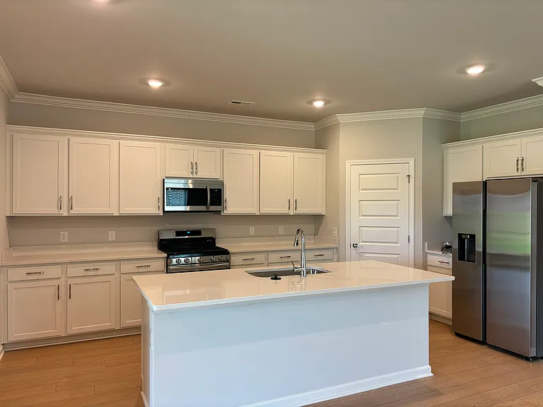 133 Clift Creek Dr — Photo 8