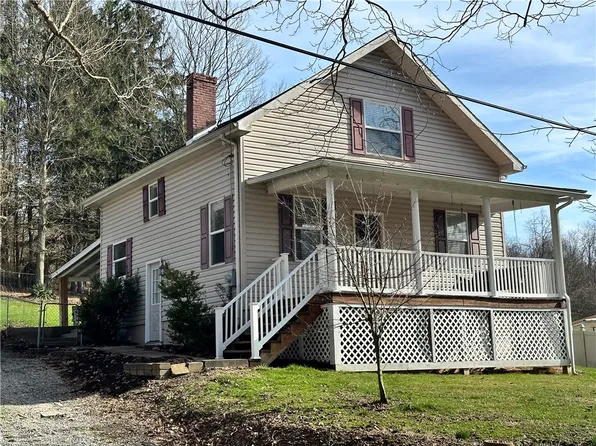 170 Rockwell Rd, Masontown, PA 15461