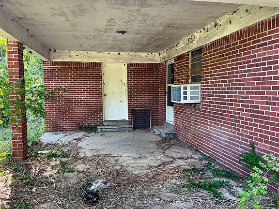 2nd image of 431 Wilson Chapel Rd