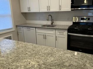 60 Neptune Blvd APT 1A, Long Beach, NY 11561