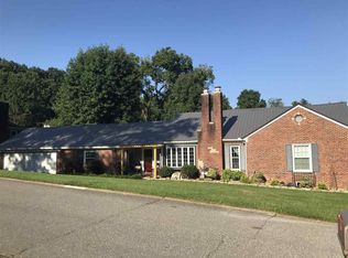 103 Ricketts Rd, Huntington, WV 25705